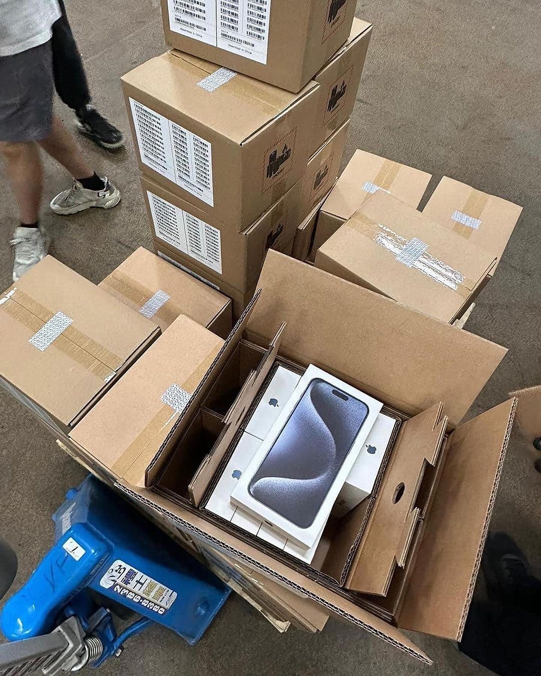 Brand New iPhone 15 Pro Max Pallets