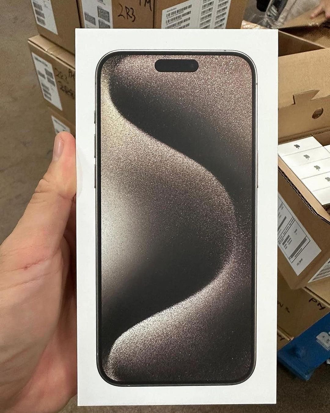 Brand New iPhone 15 Pro Max Pallets - Image 4
