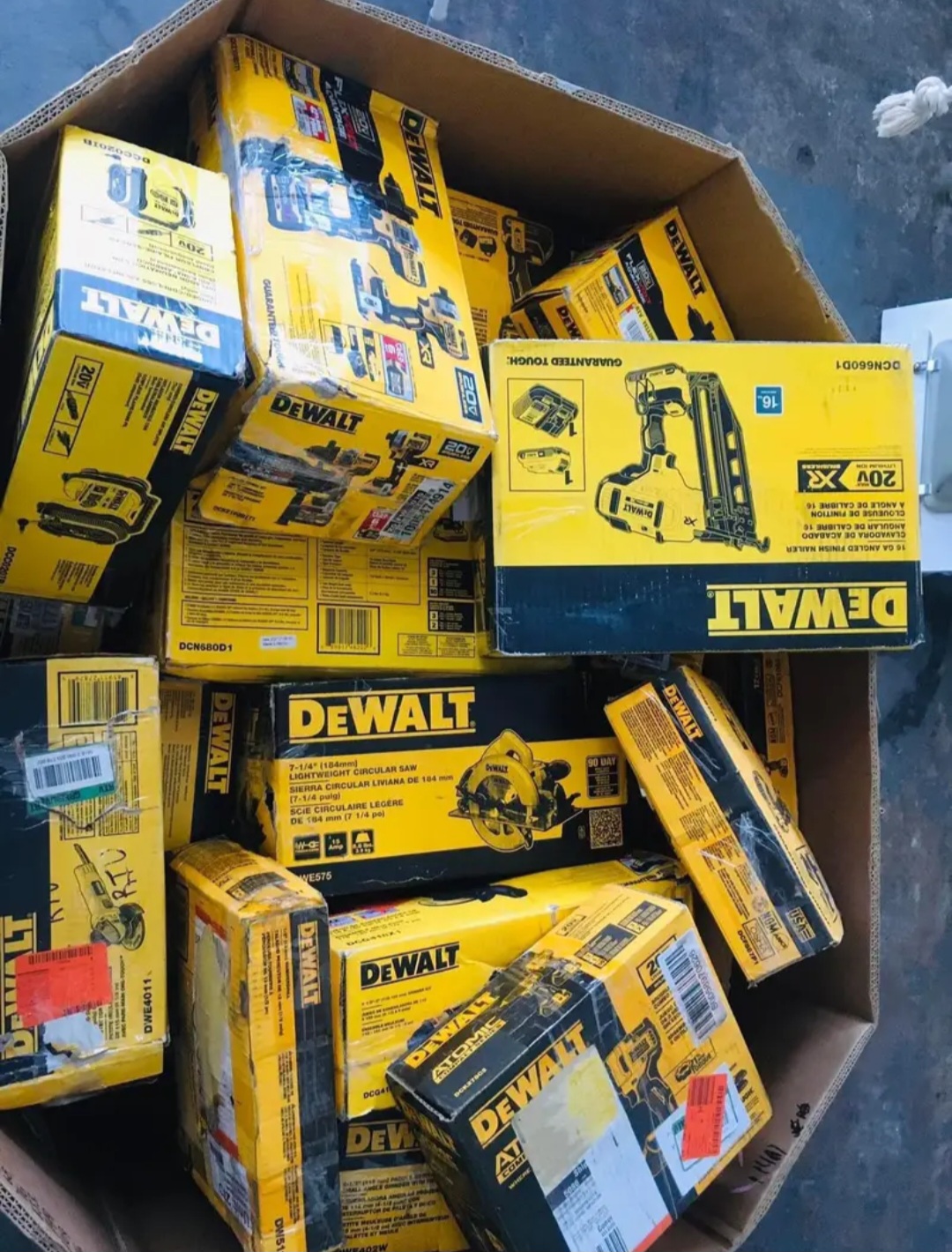 Dewalt Tools Pallet - Image 2