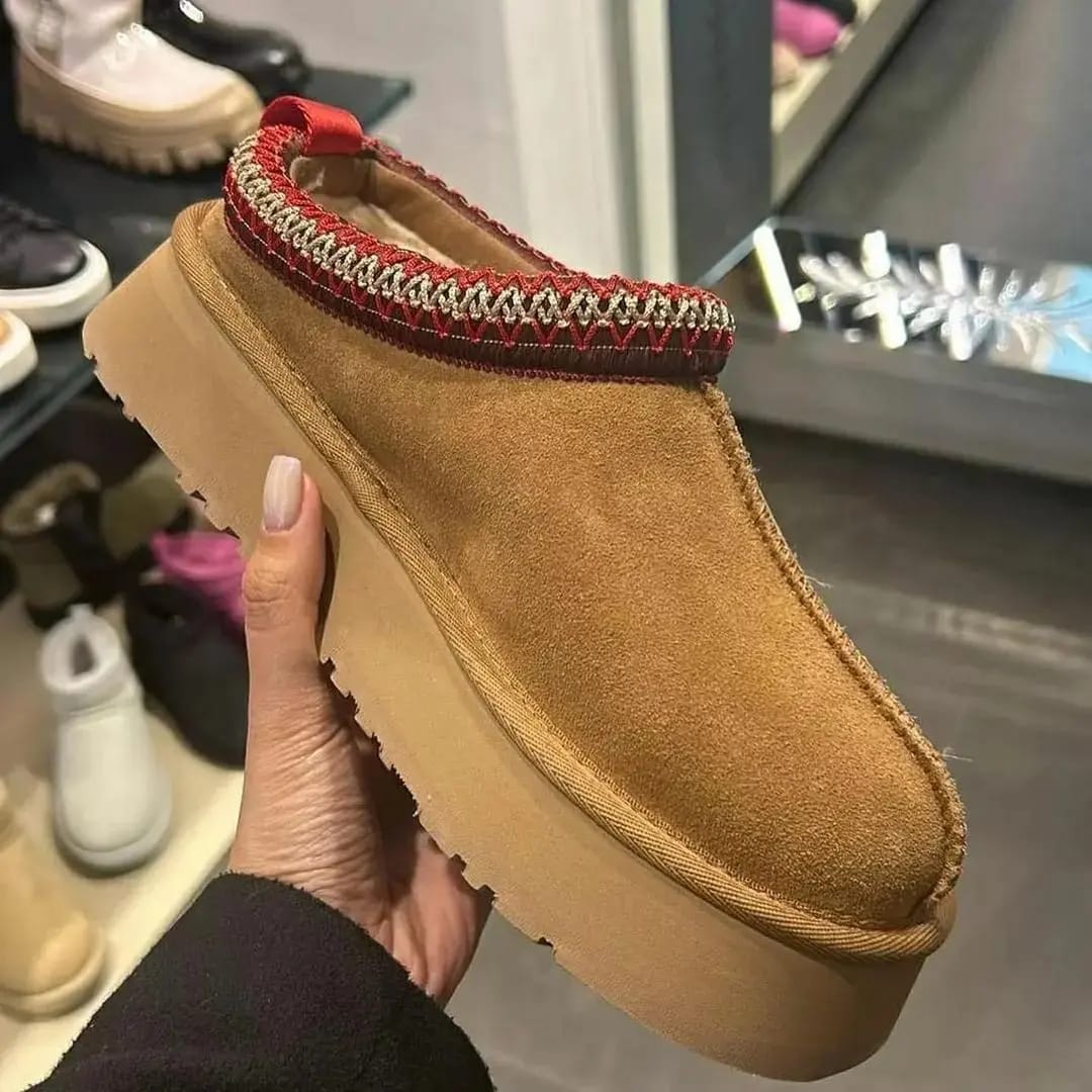 UGG Shoes Pallet - Image 5