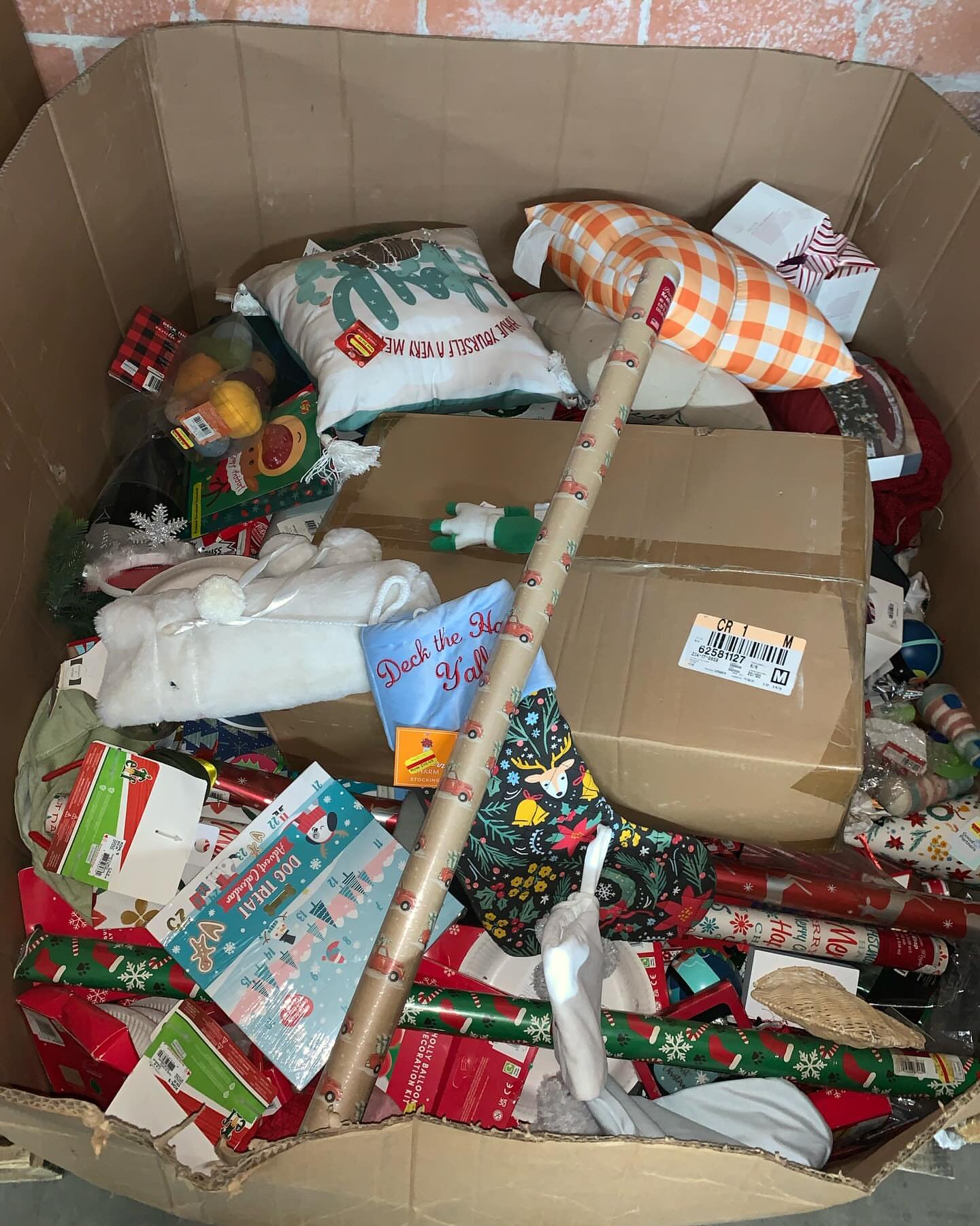 Christmas Decoration Pallet - Image 2