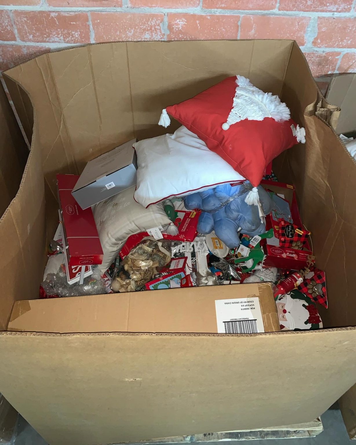 Christmas Decoration Pallet - Image 4